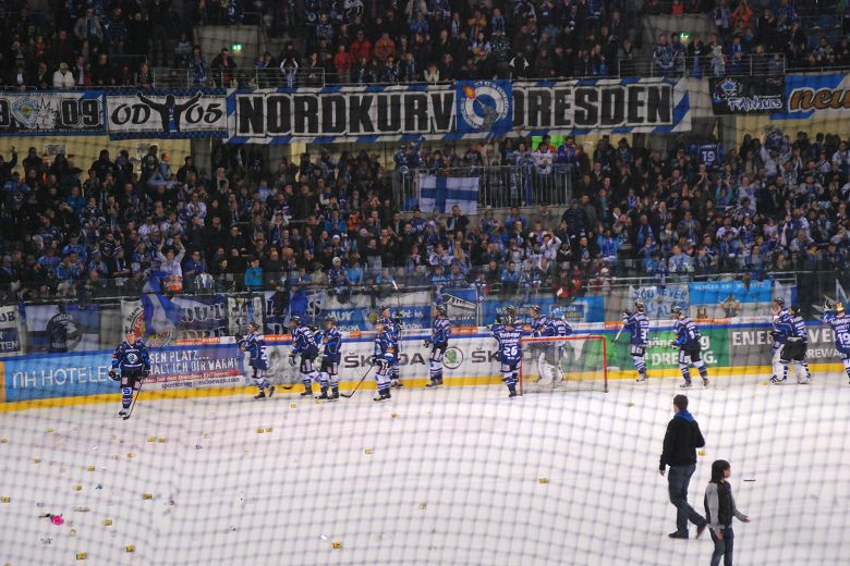 780x520Eishockey 15.01.12  Eisloewen-Steelers (52).JPG